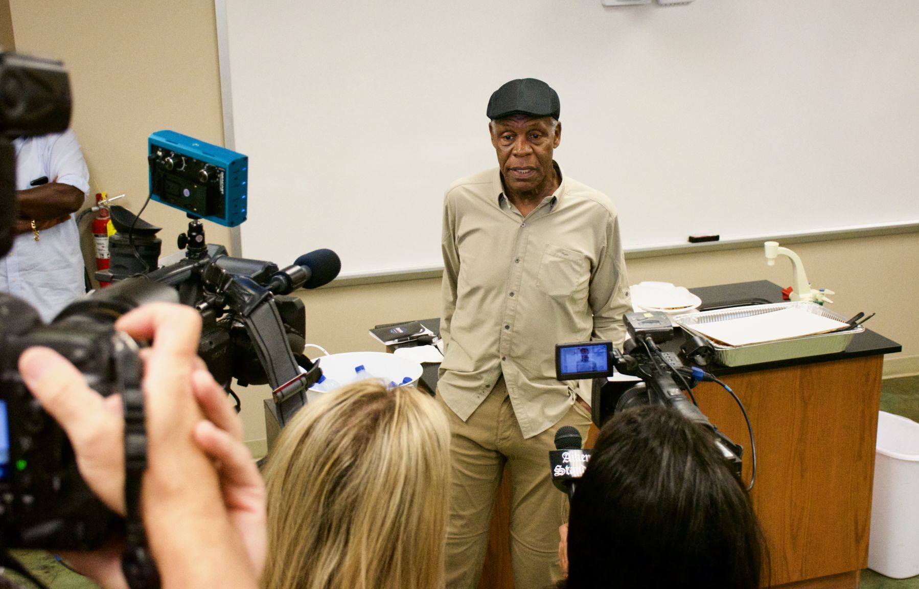 Danny Glover, Gaggle